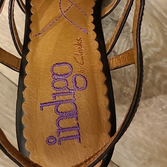 Indigo by Clark's Black Heels Size 8 - Picture 3 of 6